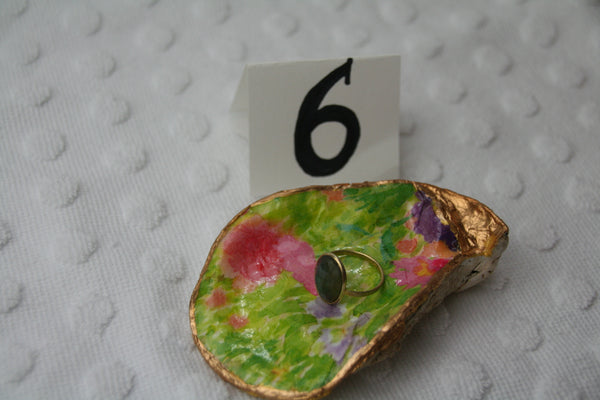 Oyster Trinket Dish (Floral)