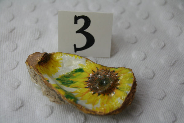Oyster Trinket Dish (Sunflower)